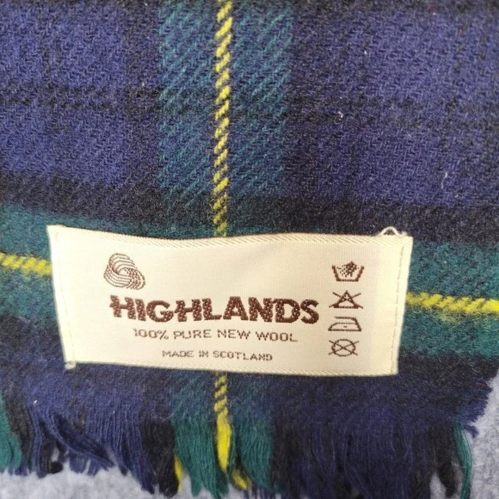 Highlands 100 Pure New Wool Scarf Made in Scotland Tartan Plaid‎ Fringe